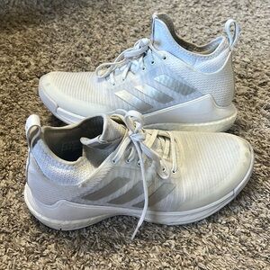 Adidas crazy flight mid women’s 7 1/2 volleyball shoes